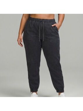 American Eagle Joggers Pants Size 16 Dark Grey Zip Ankles